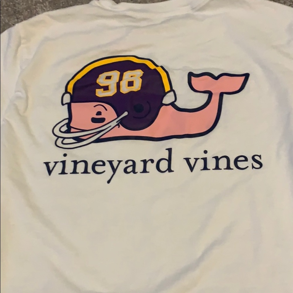 Vineyard Vines t-shirt (long sleeved) - Picture 3 of 4